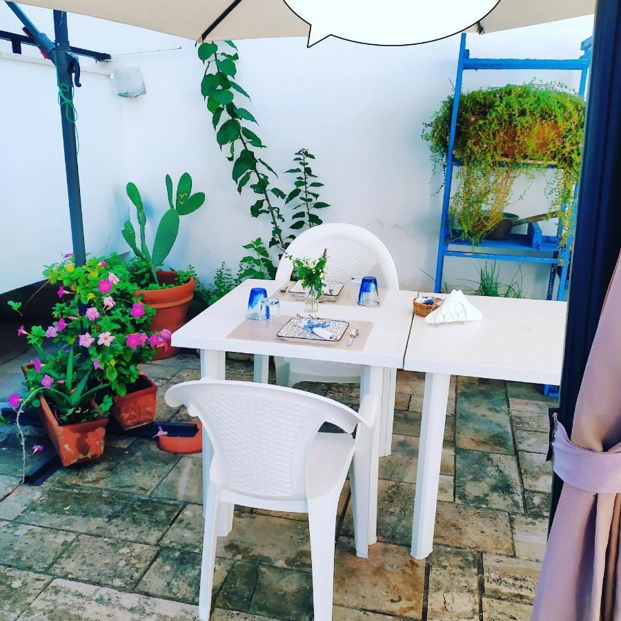 A Casa Di Gio Bed & Breakfast Лече Екстериор снимка