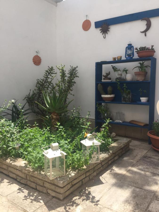 A Casa Di Gio Bed & Breakfast Лече Екстериор снимка